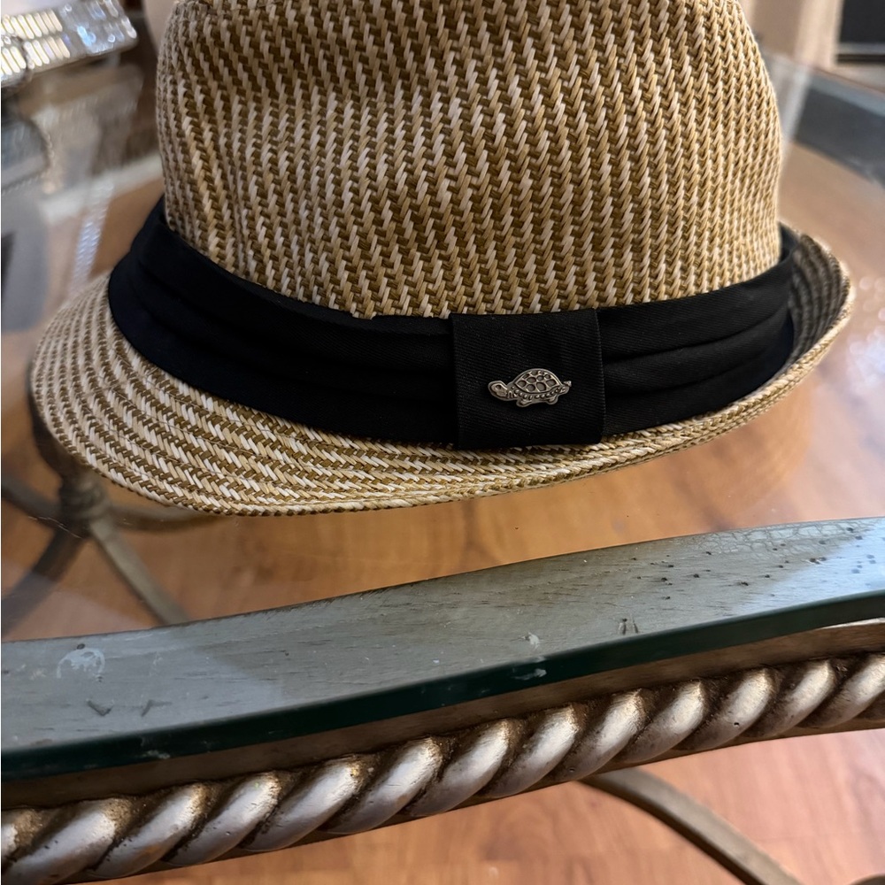 AMO White and Black Hat